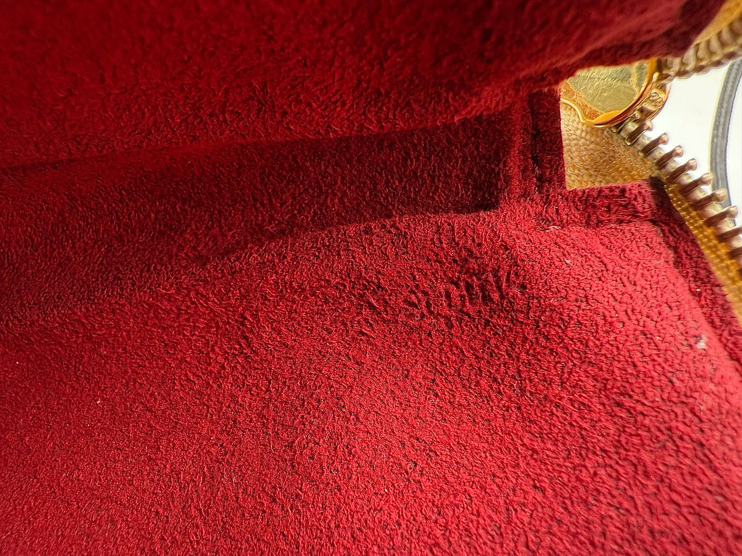 RARE Louis Vuitton x Takashi Murakami White Multicolour Pochette Accessoires