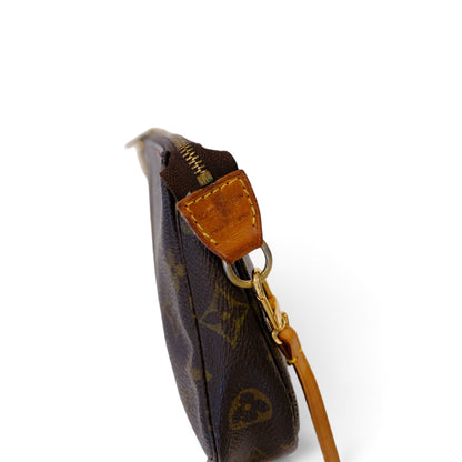 Louis Vuitton Monogram Pochette Accessoires