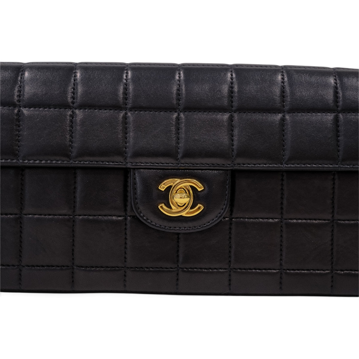 Chanel Chocolate Bar Lambskin Chain Shoulder Bag