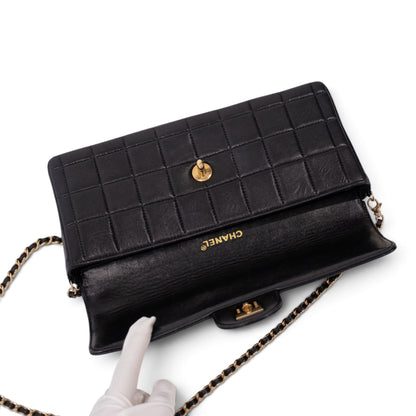 Chanel Chocolate Bar Lambskin Chain Shoulder Bag