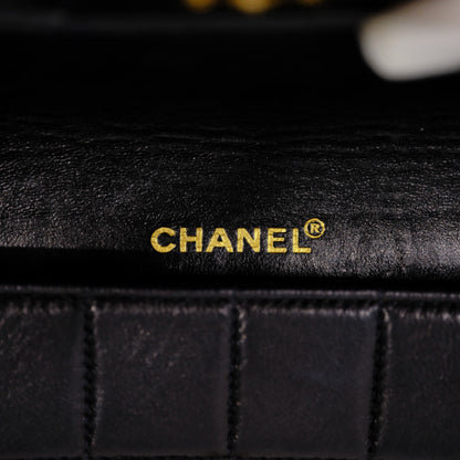 Chanel Chocolate Bar Lambskin Chain Shoulder Bag